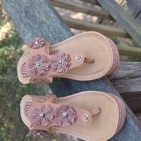 Herance Summer Massage Flip Flop Sandles Size 7 - Picture 1 of 6